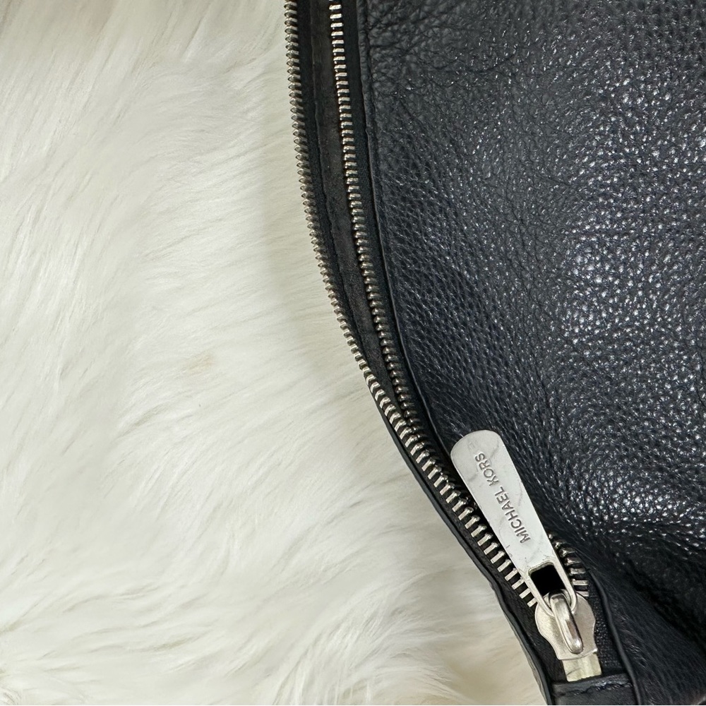 Michael Kors Chain Jet Set Messenger Bag Black Leather - Picture 5 of 15
